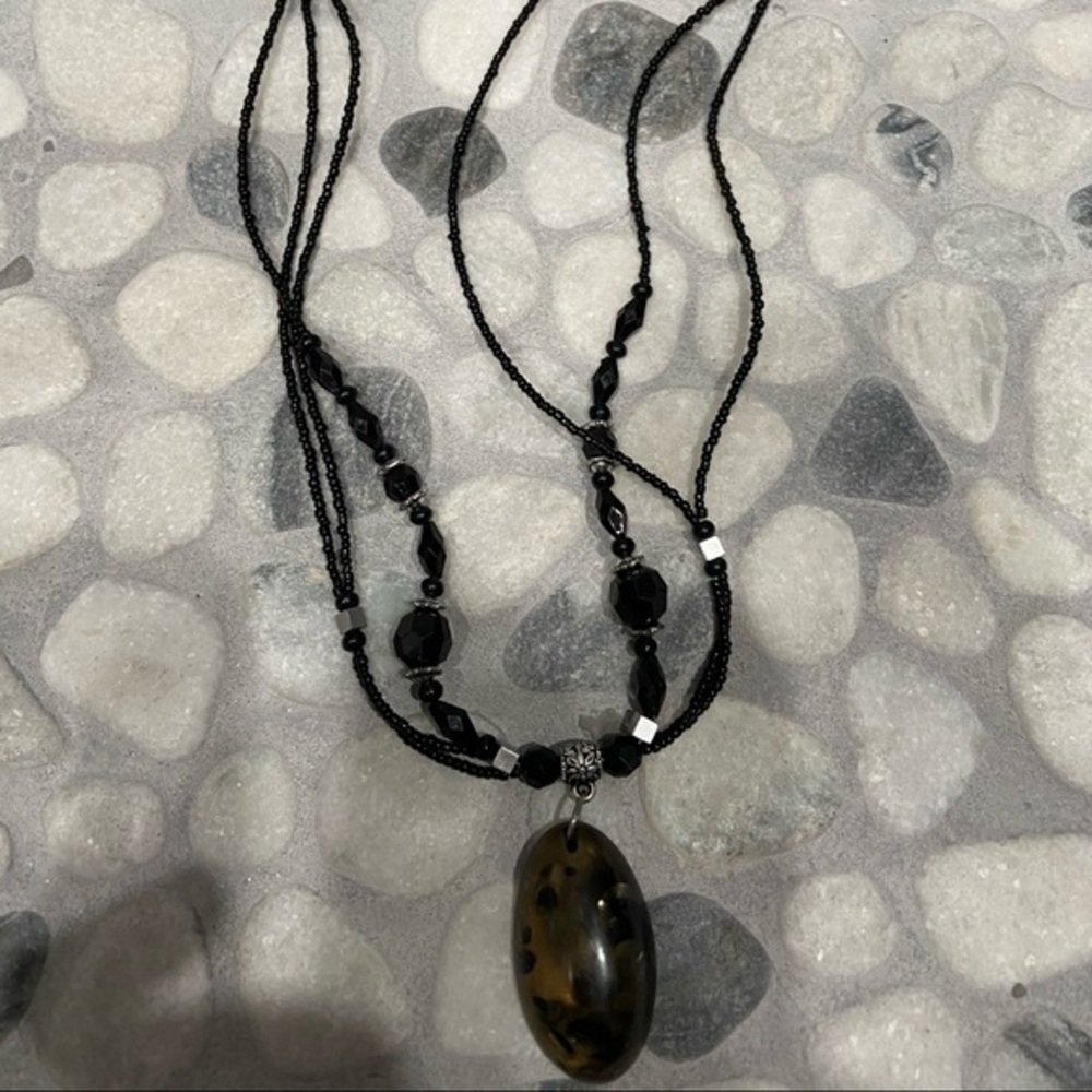 Necklace w defects